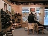 靴店の店内の画像