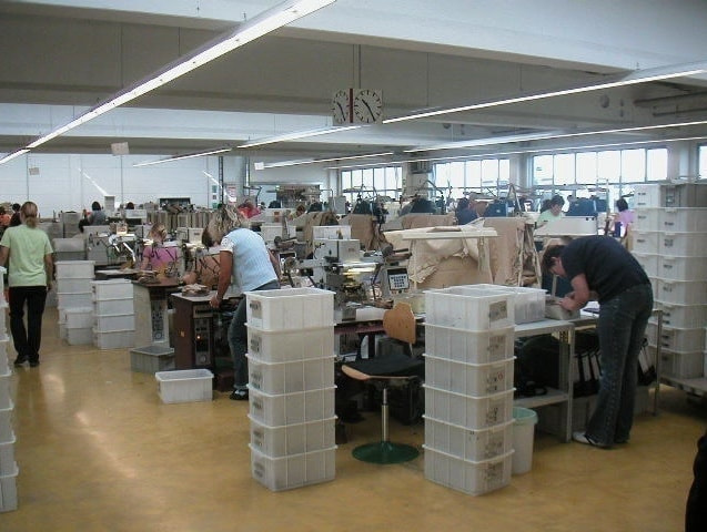 靴工場の画像