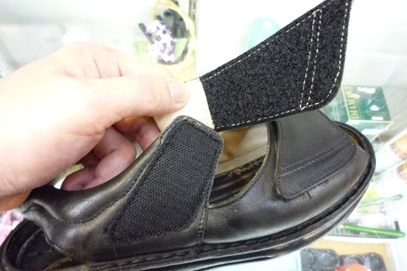 修理をした靴の画像